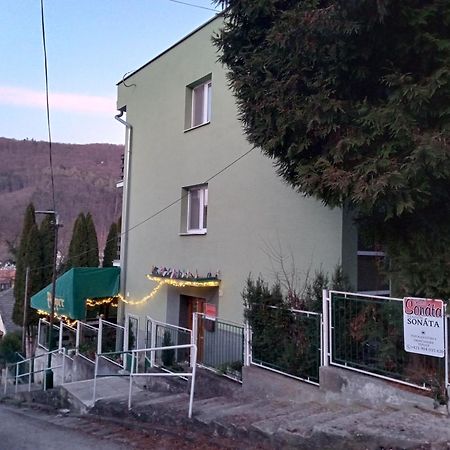 Garni Hotel Sonata Trenčianske Teplice المظهر الخارجي الصورة